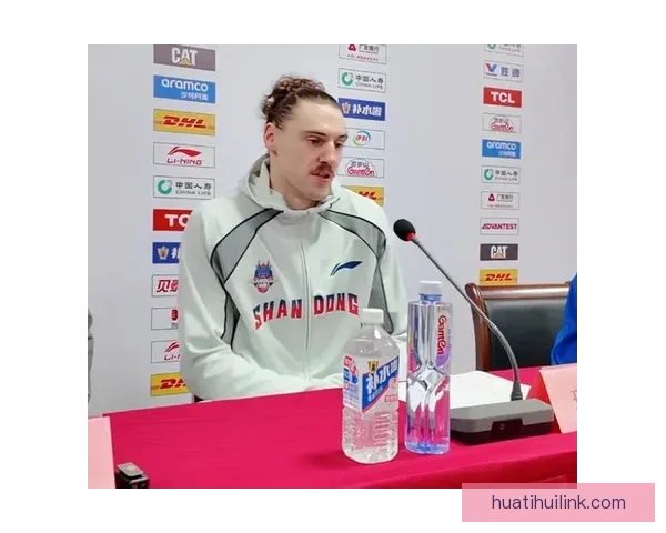 输给宁波发布会反思邱彪致歉斯蒂尔寄语球队力争反弹